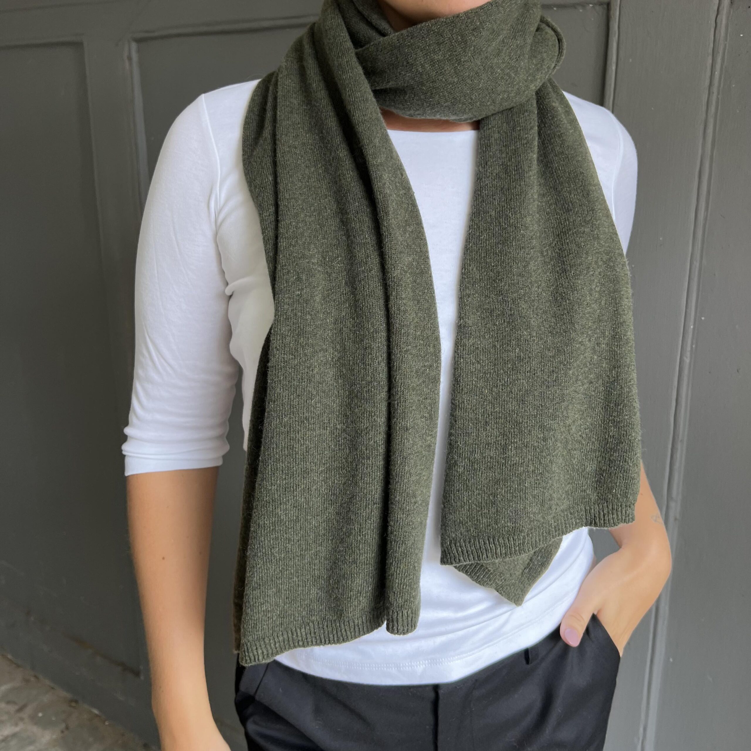 Serenity wool scarf Army