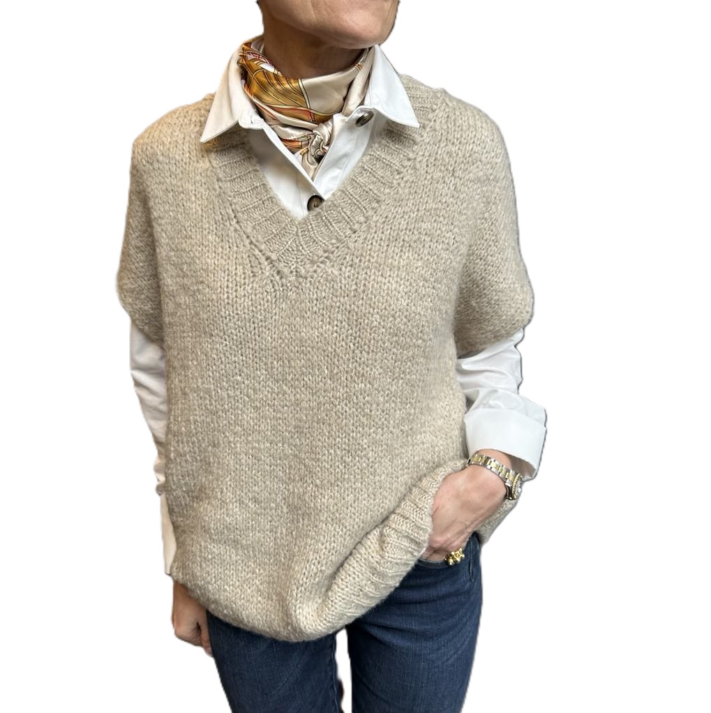 Ivory knit vest sand