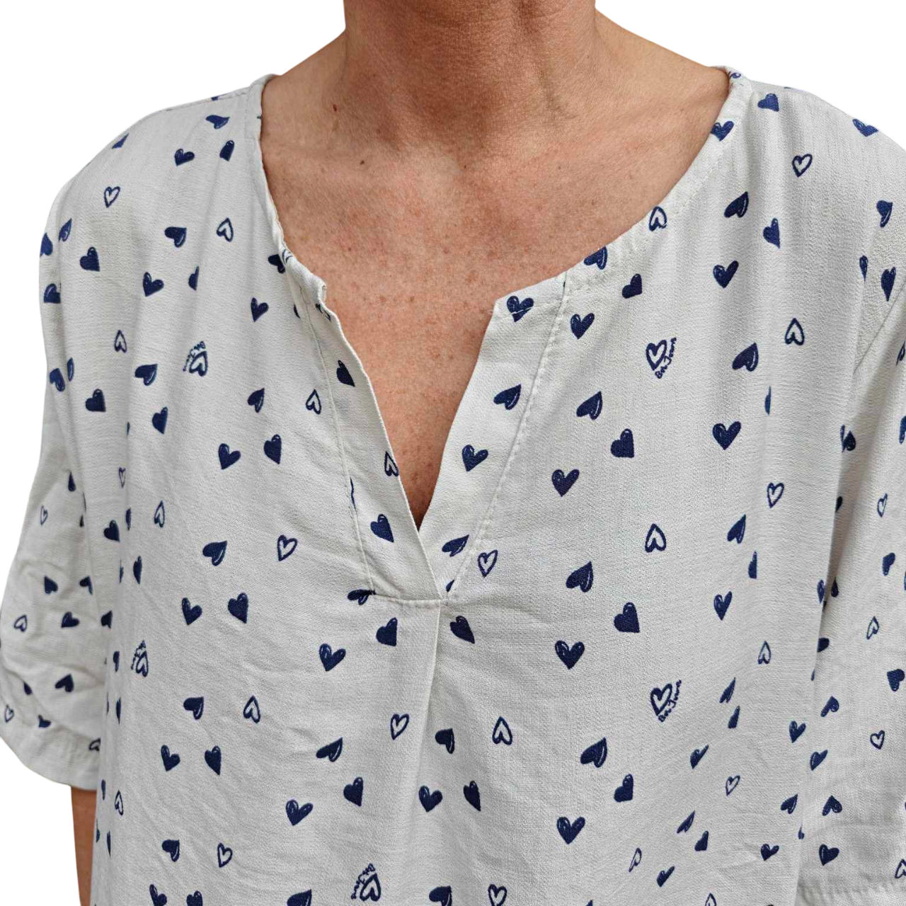 Diem heart shirt sand