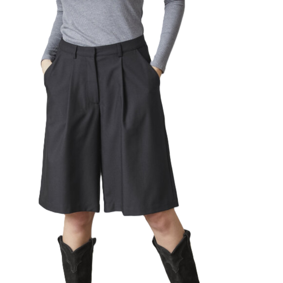 Love&Divine shorts love1297 black