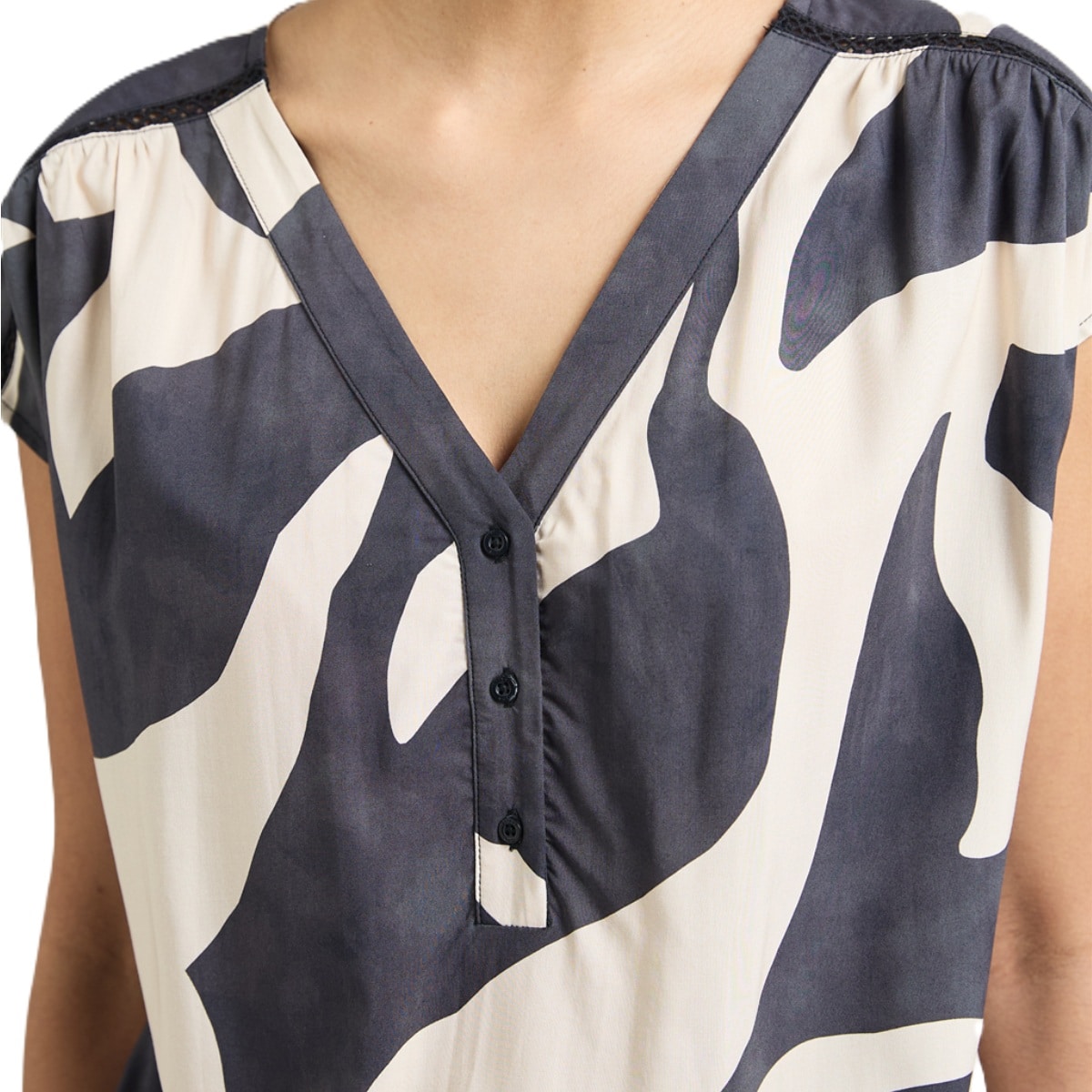 Street One blouse top black sand