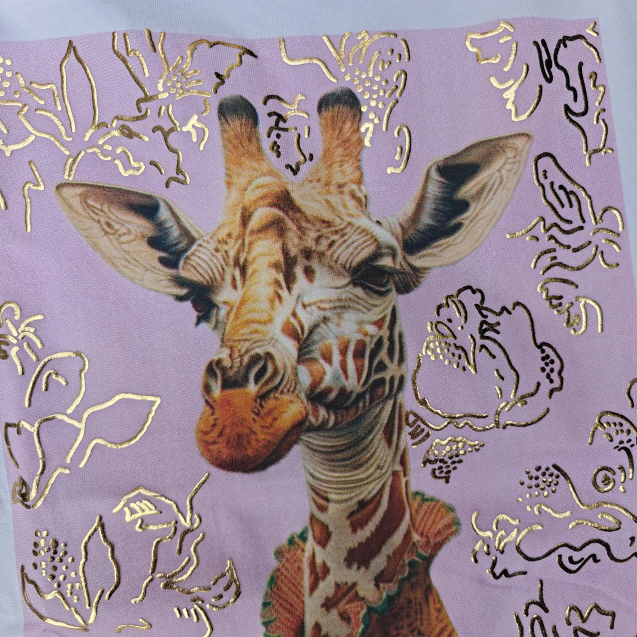 Maddie tee golden giraf