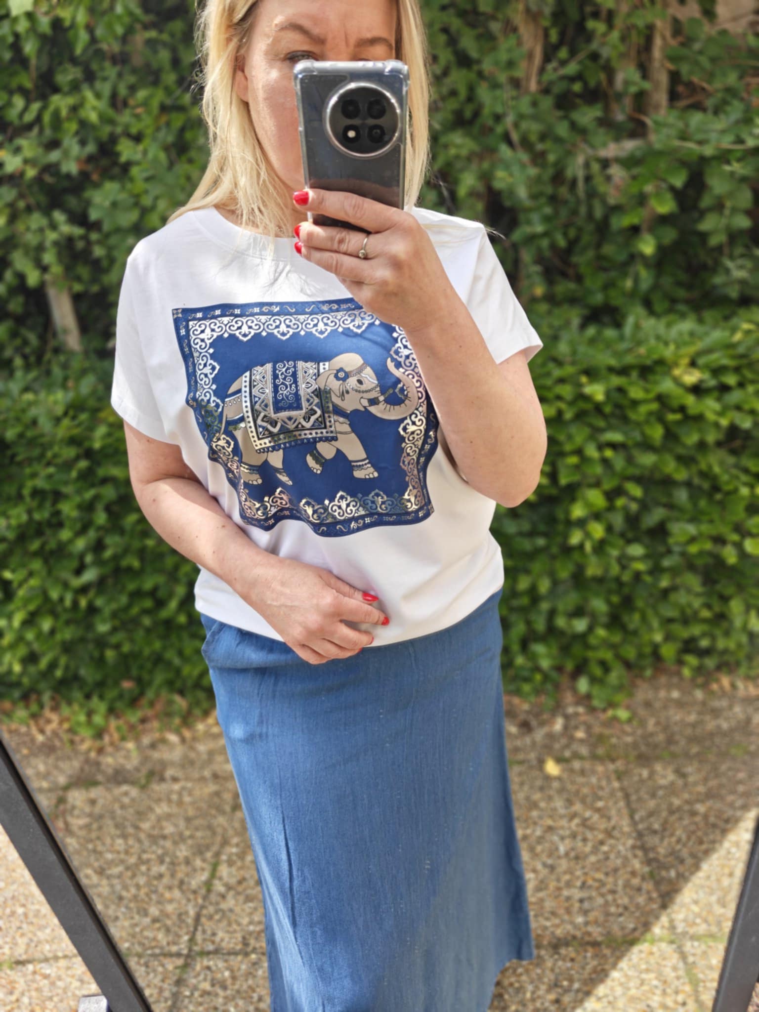 Maddie tee elephant blue