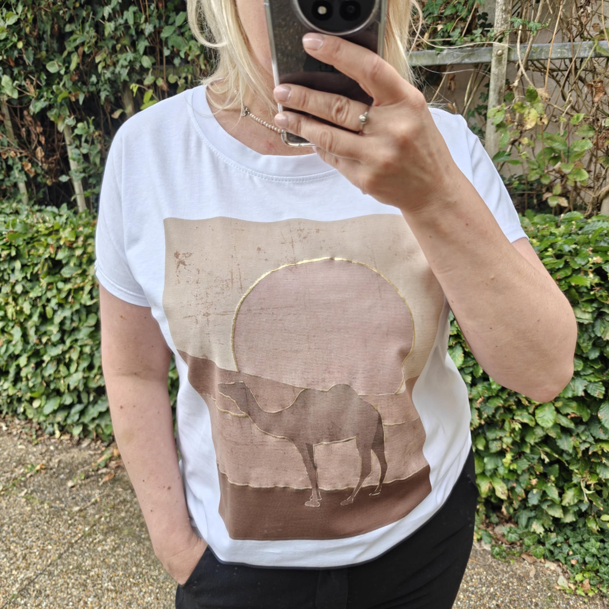 Maddie tee Camel brown