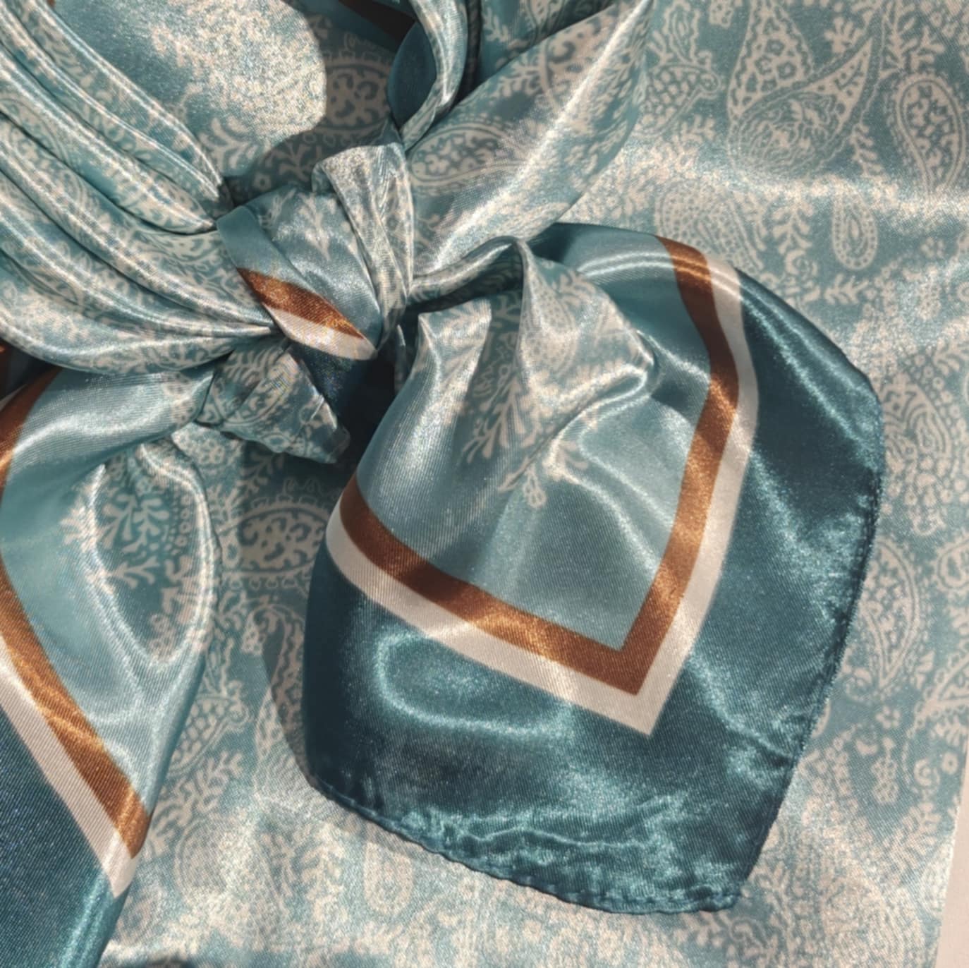 Calia tørklæde paisley green