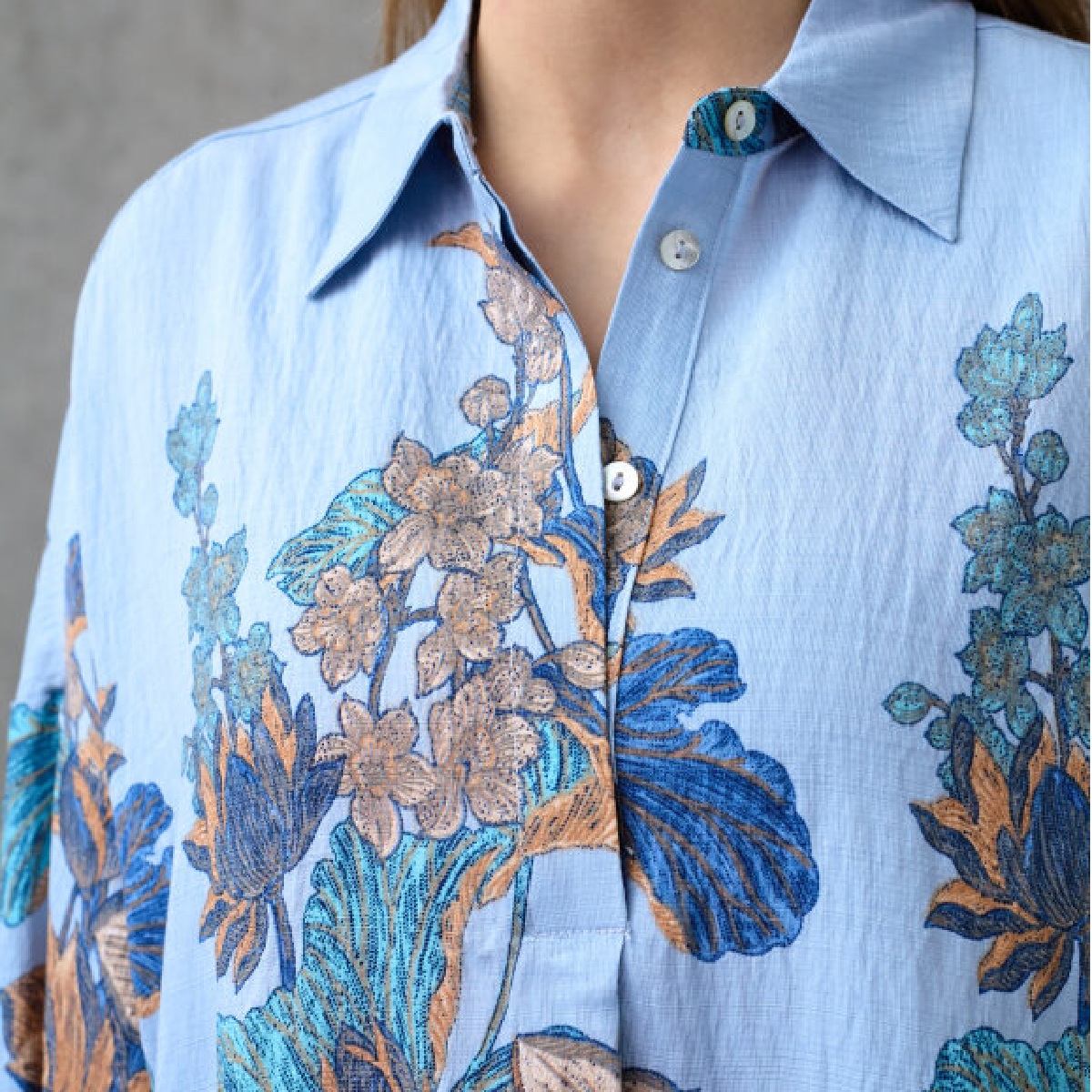 Love&Divine Love1553 blue paisley